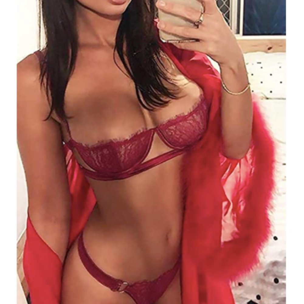 2 Piece Lace Set Bra & Panty NWOT